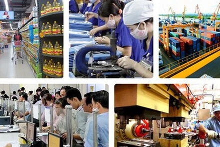 Thủ tướng Chính phủ chỉ đạo tạo lập môi trường kinh doanh thuận lợi cho doanh nghiệp (Ảnh: VGP). 