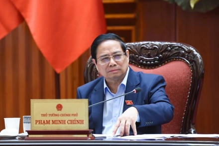 Thủ tướng Chính phủ Phạm Minh Chính phát biểu ý kiến chỉ đạo cuộc họp của Thường trực Chính phủ (Ảnh: TRẦN HẢI). 