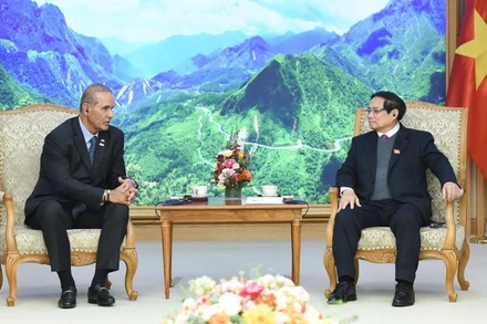 Thủ tướng Phạm Minh Chính tiếp ông Renato Costa, Tổng Giám đốc Công ty Friboi thuộc Tập đoàn JBS S.A Brazil. (Ảnh: TRẦN HẢI)