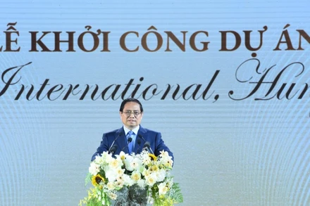 Thủ tướng Chính phủ Phạm Minh Chính phát biểu ý kiến tại lễ khởi công (Ảnh: TRẦN HẢI). 