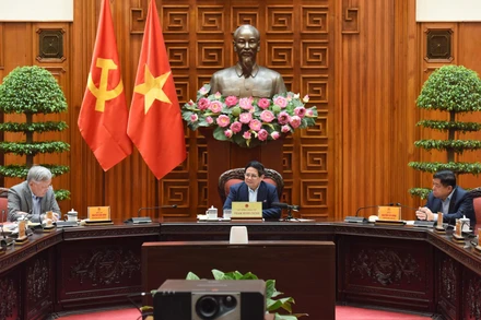 Thủ tướng Phạm Minh Chính chủ trì cuộc họp của Thường trực Chính phủ với các bộ, ngành. (Ảnh: TRẦN HẢI)