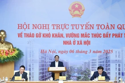 Thủ tướng Phạm Minh Chính chủ trì Hội nghị thúc đẩy phát triển nhà ở xã hội. (Ảnh: TRẦN HẢI)