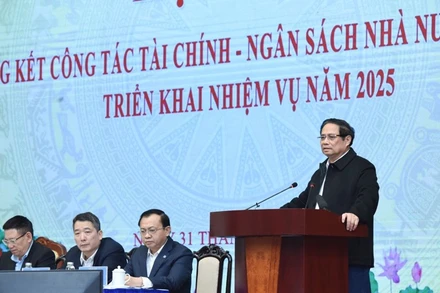 Thủ tướng Phạm Minh Chính dự và chỉ đạo Hội nghị tổng kết công tác tài chính-ngân sách nhà nước năm 2024, triển khai nhiệm vụ năm 2025. (Ảnh: TRẦN HẢI)