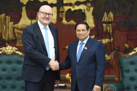 Thủ tướng Phạm Minh Chính và ông Tomas Heidar, Chánh án Tòa án quốc tế về Luật biển (ITLOS). (Ảnh: TRẦN HẢI)