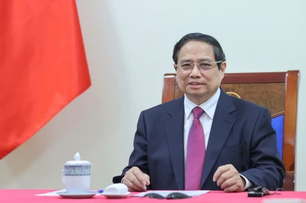 Thủ tướng Chính phủ tại cuộc điện đàm (Ảnh: TRẦN HẢI). 