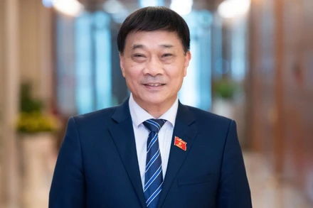 [Infographic] Tiểu sử Phó Chủ tịch Quốc hội Vũ Hồng Thanh 