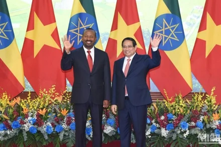 Thủ tướng Phạm Minh Chính và Thủ tướng Ethiopia Abiy Ahmed Ali. (Ảnh: TRẦN HẢI) 