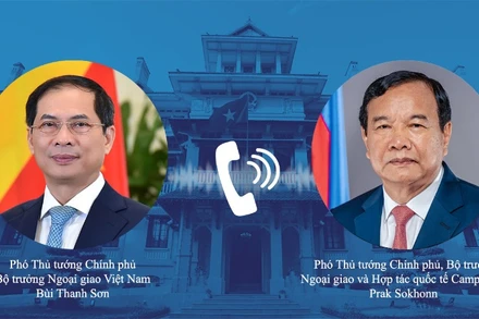Phó Thủ tướng Chính phủ, Bộ trưởng Ngoại giao Bùi Thanh Sơn điện đàm với Phó Thủ tướng, Bộ trưởng Ngoại giao và Hợp tác quốc tế Campuchia Prak Sokhonn.