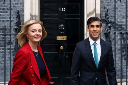 Ngoại trưởng Anh Liz Truss (trái) và Cựu Bộ trưởng Tài chính Rishi Sunak. (Ảnh: Getty Images)