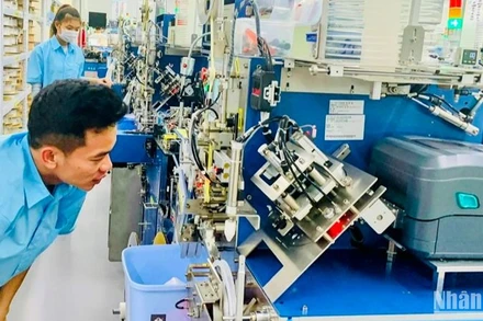 Sản xuất tại Công ty TNHH điện tử Chilisin Việt Nam tại Khu công nghiệp Vsip (Hải Phòng). (Ảnh: NGÔ QUANG DŨNG) 