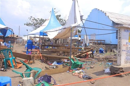 Hiện trường 1 vụ tấn công tại CHDC Congo. (Ảnh: THX/TTXVN)