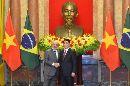 Chủ tịch nước Lương Cường và Tổng thống Cộng hòa Liên bang Brazil Luiz Inácio Lula da Silva. (Ảnh: THỦY NGUYÊN)
