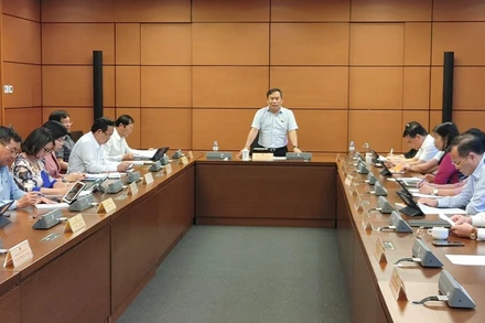 Quang cảnh phiên thảo luận tại Tổ 19 chiều 30/5. (Ảnh: TRUNG HƯNG)