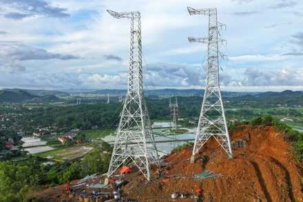 Công trình đường dây 500kV mạch 3 sắp đến ngày về đích.