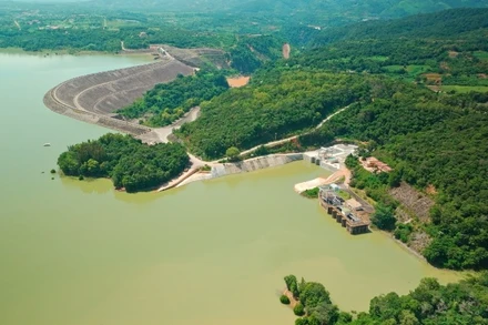 Quang cảnh dự án Nhà máy thủy điện Ialy. (Ảnh: Đại sứ quán Pháp tại Việt Nam cung cấp) 