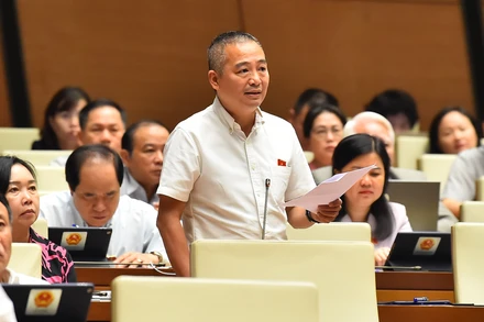 Cần cải thiện thủ tục mua bán vật tư tiêu hao y tế