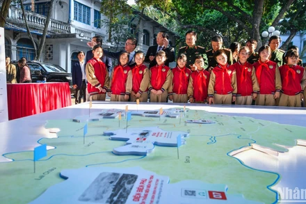 Chiều 18/12, Báo Nhân Dân khai mạc Triển lãm tương tác “Những trận đánh nổi tiếng, những vị tướng tài danh”. 