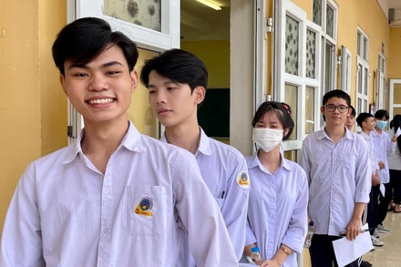 Thí sinh Nam Định đạt điểm bình quân các môn thi cao nhất cả nước, trong đó có 293 thí sinh đạt điểm 10.