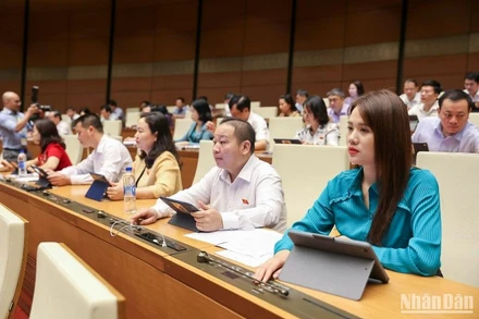 Các đại biểu tại phiên họp của Quốc hội ngày 23/6/2023. (Ảnh: DUY LINH)