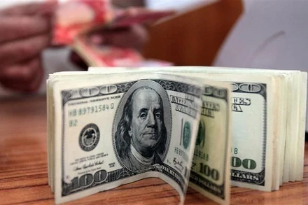 USD mất giá sau khi 2 ngân hàng lớn của Mỹ sụp đổ