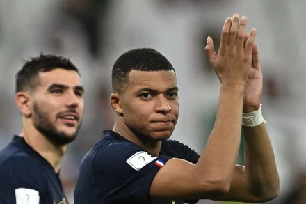 Kylian Mbappe rực sáng trong chiến thắng 3-1 của Pháp trước Ba Lan với cú đúp bàn thắng và 1 pha kiến tạo. (Ảnh: Reuters)