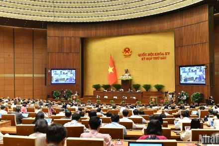 Các đại biểu Quốc hội làm việc tại Hội trường Diên Hồng, chiều 24/10. (Ảnh: ĐĂNG KHOA)