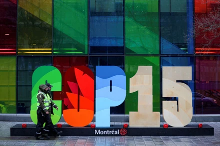 Bên ngoài địa điểm tổ chức COP15 tại Montreal, Quebec, Canada. (Ảnh: Reuters)