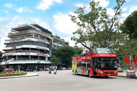 Hoạt động thương mại và dịch vụ diễn ra sôi động trong quý I/2023