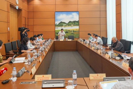 Quang cảnh phiên thảo luận tại Tổ 8 của Quốc hội, sáng 8/6. (Ảnh: TRUNG HƯNG)