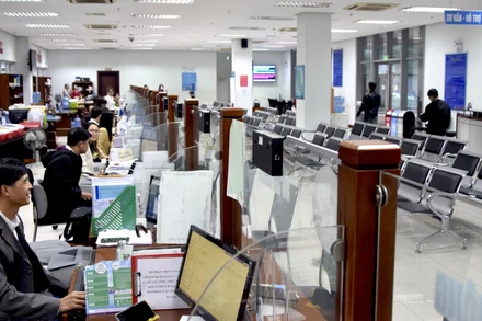 Hoạt động tại bộ phận một cửa Trung tâm Hành chính thành phố Đà Nẵng. (Ảnh minh họa: Báo Đà Nẵng) 