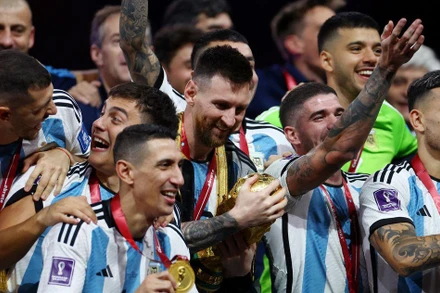 Hoàn thành giấc mơ vàng World Cup, Messi đã có danh hiệu cuối cùng còn thiếu trong bộ sưu tập thành tích đồ sộ của mình. (Ảnh: Reuters)