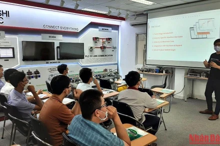 Số hóa mang lại cơ hội phát triển lớn cho các doanh nghiệp. (Ảnh minh họa: CAO TÂN)