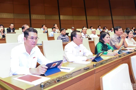 Các đại biểu dự phiên họp của Quốc hội, chiều 31/10/2023. (Ảnh: DUY LINH)