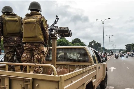 Binh sĩ Mali tuần tra trên đường phố thủ đô Bamako. (Ảnh tư liệu: AFP/TTXVN)