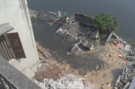 Khu vực bị sạt lở.