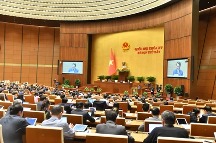 Toàn cảnh phiên họp của Quốc hội sáng 22/5. (Ảnh: ĐĂNG KHOA) 