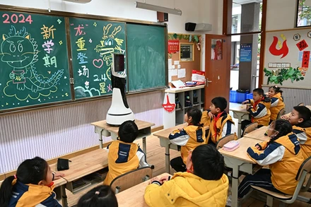 AI được đưa vào giảng dạy tại nhiều trường phổ thông ở Trung Quốc. Ảnh | Chinaminute