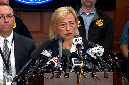 Thống đốc bang Maine, bà Janet Mills, phát biểu tại cuộc họp báo ngày 26/10/2023. Ảnh: CNN