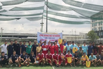 Đại diện 4 đơn vị tham gia Giải bóng đá Tứ hùng lần 1 năm 2023.