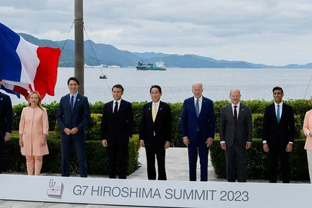Các nhà lãnh đạo G7 và đại diện của EU chụp ảnh chung tại Hiroshima, Nhật Bản, ngày 20/5/2023. (Ảnh: Reuters)