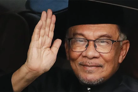 [Infographic] Tiểu sử Thủ tướng Malaysia Anwar Ibrahim