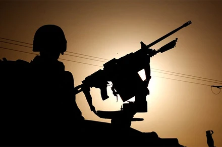 Binh sĩ của ECOWAS làm nhiệm vụ tại trạm kiểm soát ở Gambia, năm 2017. (Ảnh: Reuters)