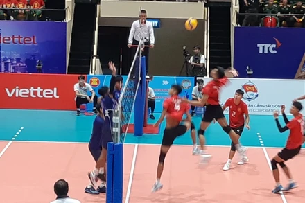 Kết thúc trận mở màn, đội tuyển Việt Nam thắng đội tuyển Campuchia với tỉ số 3-0