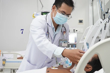 Sau 5 ngày điều trị tích cực, hiện bệnh nhân đã được loại bỏ các chất độc ra khỏi cơ thể.