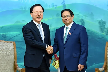 Thủ tướng Phạm Minh Chính tiếp ông Park Hark Kyu, Tổng Giám đốc phụ trách tài chính Tập đoàn Samsung Electronics.