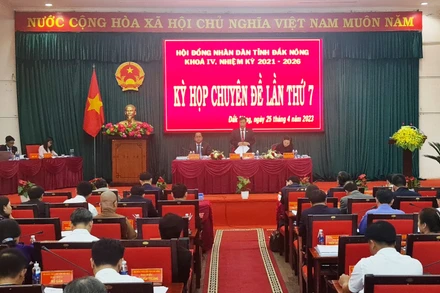 Quang cảnh kỳ họp chuyên đề lần thứ 7, khóa IV, nhiệm kỳ 2021-2026, Hội đồng nhân dân tỉnh Đắk Nông.