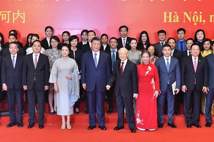 [Ảnh] Tổng Bí thư Nguyễn Phú Trọng và Tổng Bí thư, Chủ tịch Trung Quốc Tập Cận Bình gặp gỡ nhân sĩ hữu nghị và thế hệ trẻ Việt-Trung