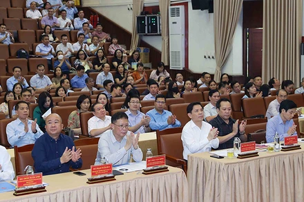 Các đại biểu dự Hội nghị. 