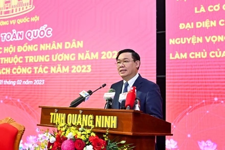 Chủ tịch Quốc hội Vương Đình Huệ phát biểu bế mạc Hội nghị. (Ảnh: Duy Linh)