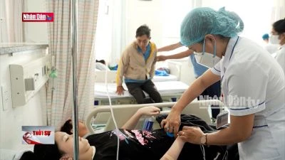 50 người nhập viện sau khi ăn bánh mì